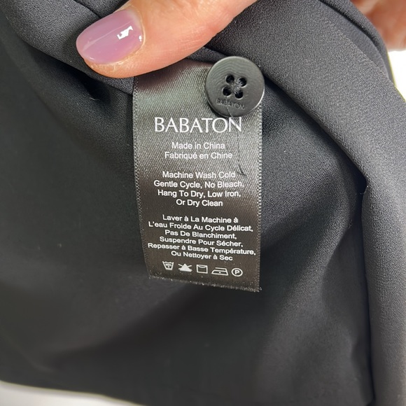 Aritzia Babaton long sleeve flowy padded shoulder pocketed trench coat jacket - Picture 7 of 14